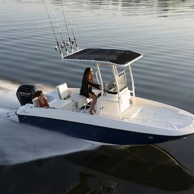 Petrol Fuel Type Center Cabin Boat Offshore Seawaters With Aluminum Construction