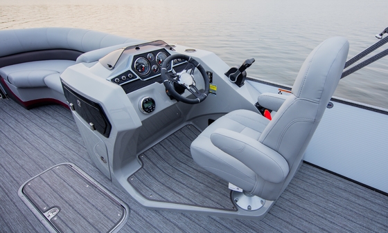 19 Ft Alloy Pontoon Boat With LED Navigation Lights And EVA Flooring