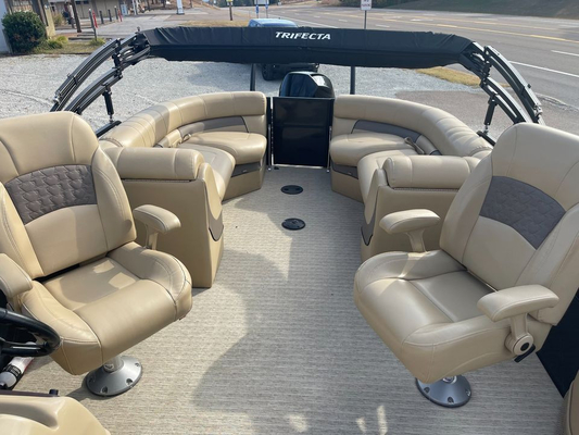 Safety Luxury Watersports Fishing Pontoon Boats 21ft With 7-9 People Capacity