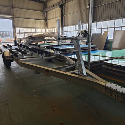 Adjustable Length Aluminium Boat Trailer with Corrosion-Resistant Welded Frame Construction for Secure Marine Transport