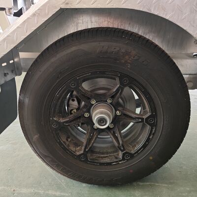 Lightweight Aluminium Boat Trailers with Adjustable Length 4-10 Meters and LED Waterproof Trailer Lights