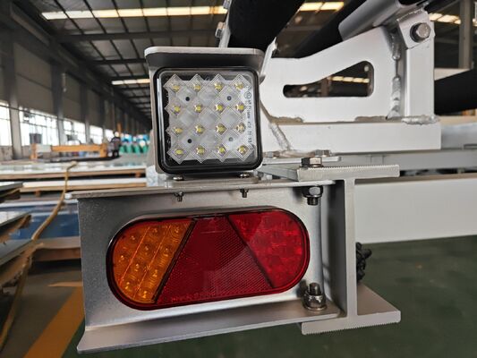 Lightweight Corrosion Resistant Aluminium Boat Trailer with LED Waterproof Trailer Lights